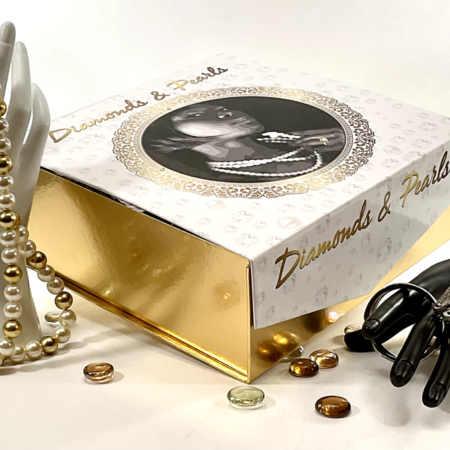 001 Diamonds & Pearls Gold Gift Box 9 x 9